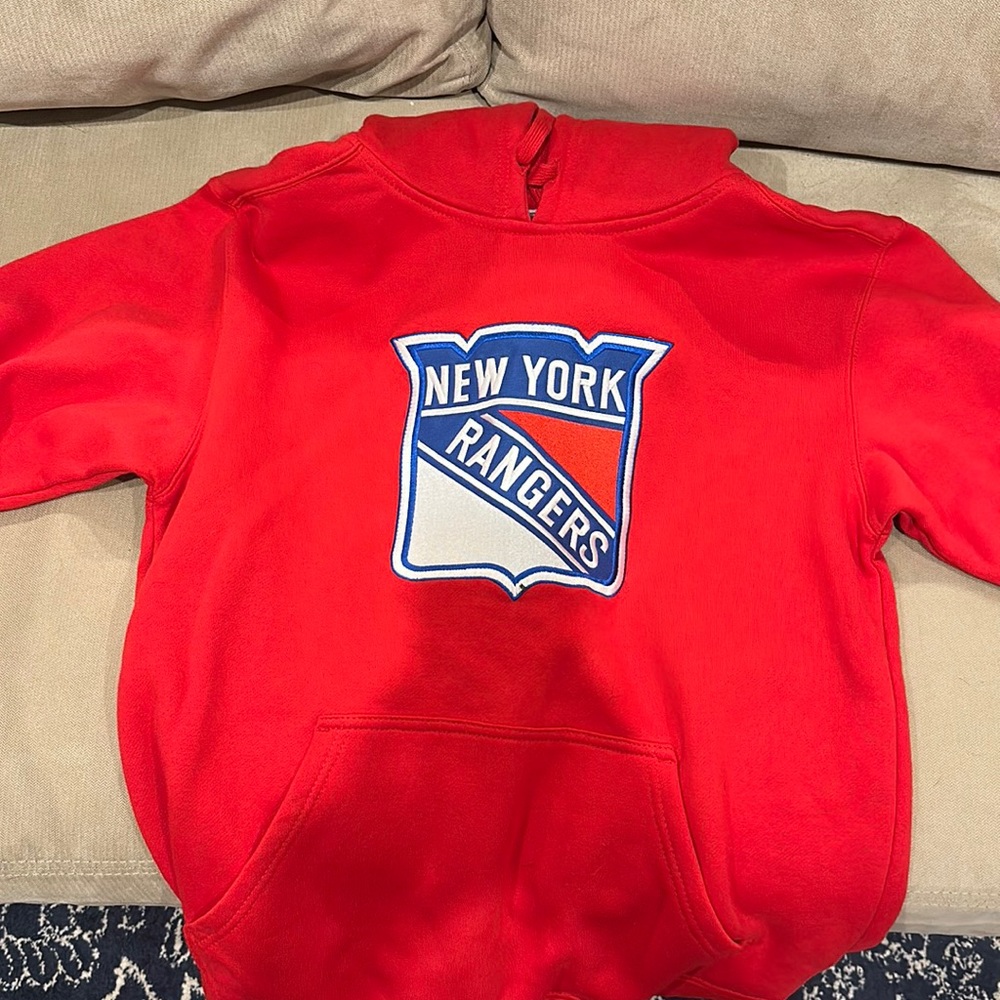 NYR Heavy red sweatshirt. Size medium. New without tags